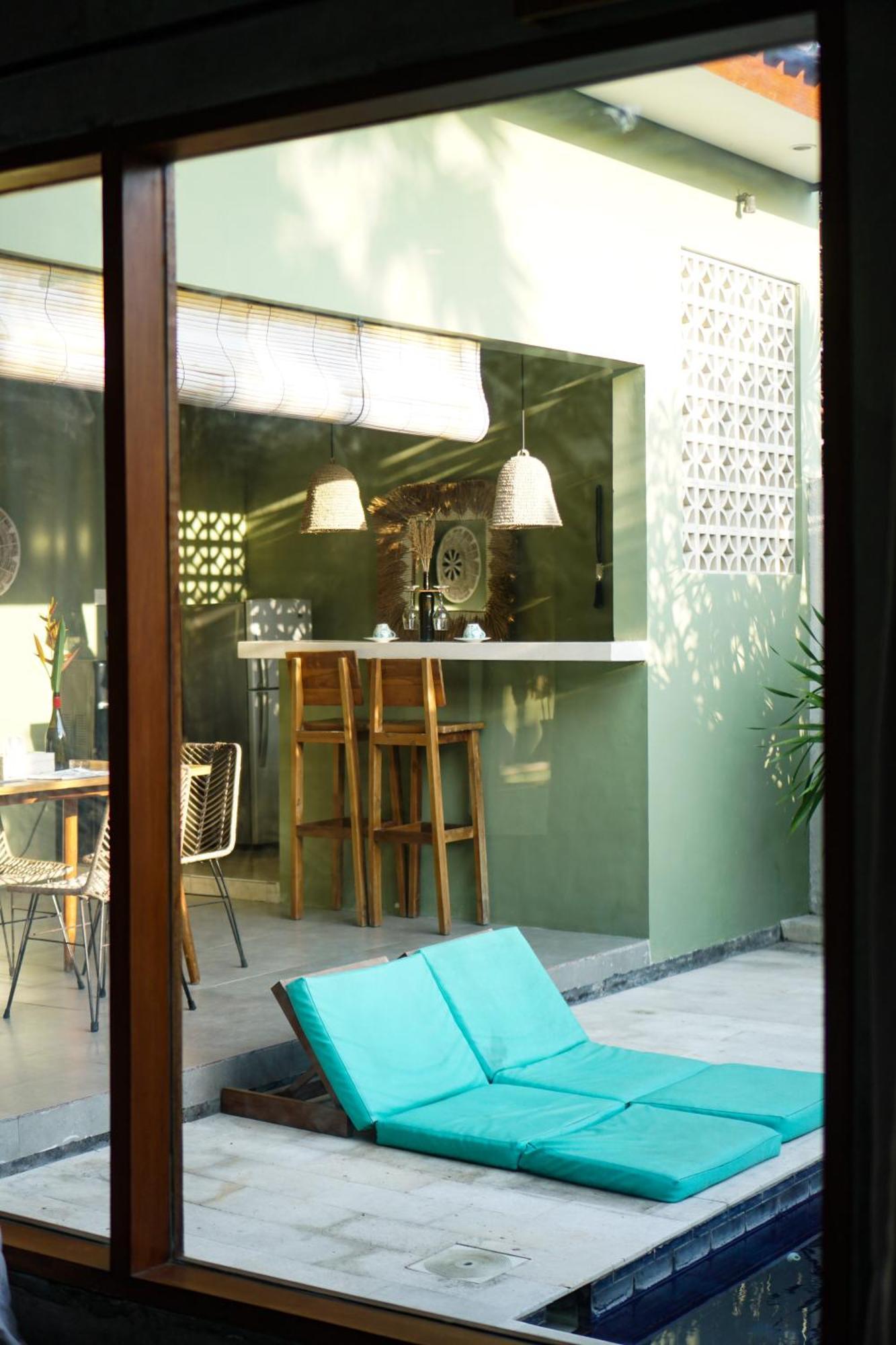 Kiki Village Bathtub And Living Room Canggu  Exterior photo